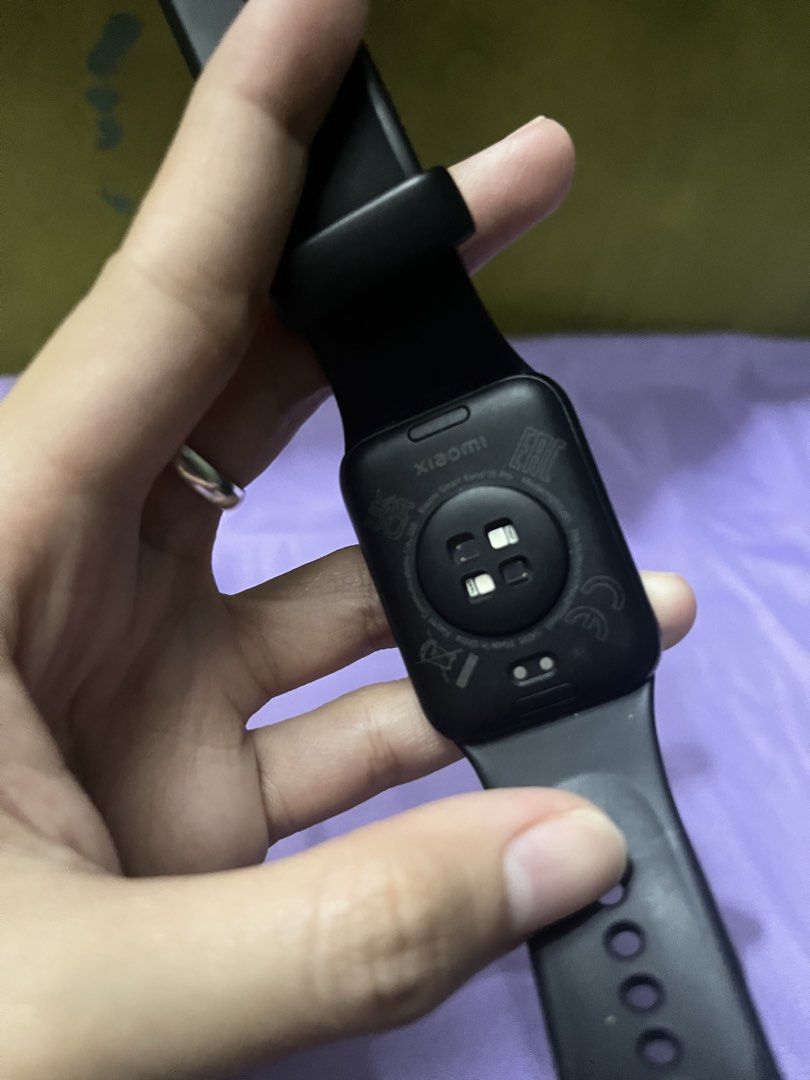 Original xiaomi smartwatch (Category: Wearables & Smart Watches) located in Makati City. Submitted by scardycat078900 (Listing ID 1464896136, Image 1). Description: Orig xiaomi smart watch. With charger pero cord lang. no scratches pa with 1 free tempered palitan niyo na lang. nag upgrade lang kasi need sa work. Wala pang 1 yr nagamit. .
