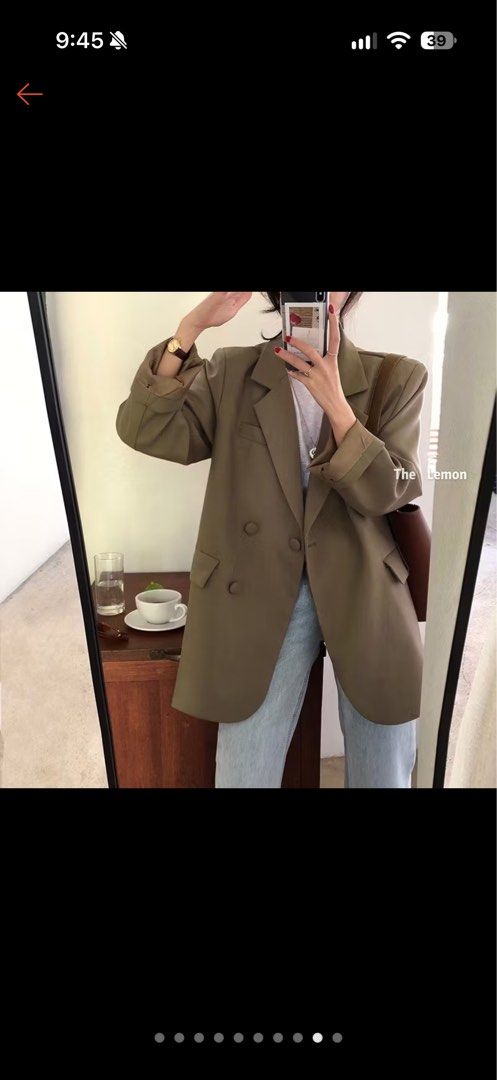 Oversized Women’s blazer (Category: Coats, Jackets and Outerwear) located in Manila. Submitted by calmtree.1a50e6 (Listing ID 1464778783, Image 3). Description: -Oversized blazer -Fit: Loose and relaxed style for effortless layering - Best For: Autumn weather or chic casual office wear -never worn.