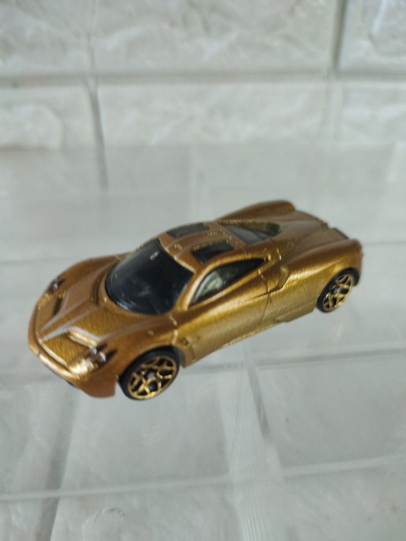 Pagani huayra loose hotwheels (Category: Vehicle & Diecast Models) located in Narvacan. Submitted by jigger85 (Listing ID 1464778081, Image 2). Description: mint loc. ilocos sur ship thru JNT and LBC.