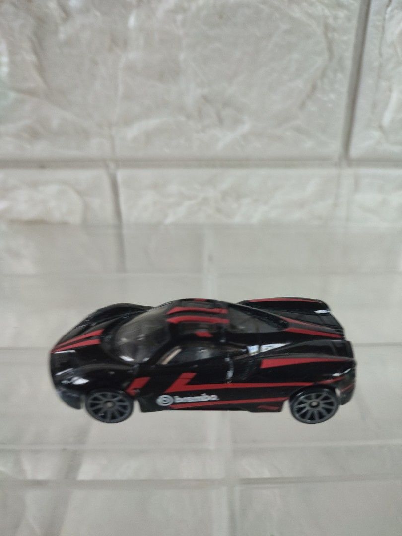Pagani huayra loose hotwheels (Category: Vehicle & Diecast Models) located in Narvacan. Submitted by jigger85 (Listing ID 1464778819, Image 1). Description: mint loc. ilocos sur ship thru JNT and LBC.