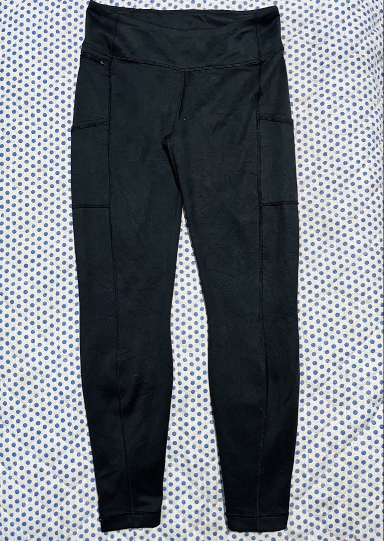 Patagonia Endless Run Tights (Category: Trousers) located in Navotas City. Submitted by y2kikaystuff (Listing ID 1464958464, Image 3). Description: Patagonia Endless Run Tights Small fits to 27-31(Waistline) 37 Length No issue Can pass as new Personal item from Japan 600 only Pm me.