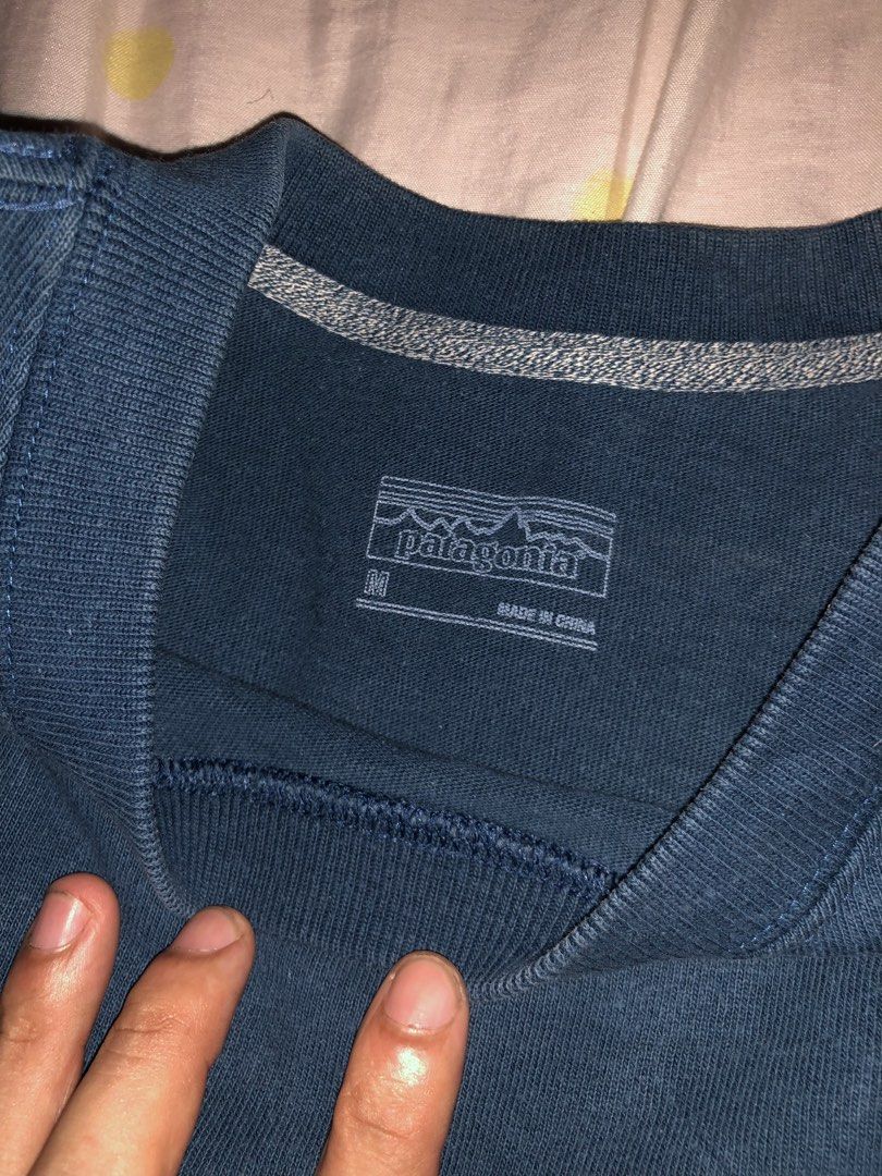 Patagonia pocket t shirt (Category: Tshirts & Polo Shirts ) located in Manila. Submitted by cristianm._hawk (Listing ID 1464883449, Image 3). Description: Patagonia pocket t shirt Color: teal blue Color rate: 9/10 Single stitching 100% cotton Complete tags Issue: None. Need wash only Dimes: ( M on tag ) W: 21 L: 28 Note: Color may vary due to lightning. Please manage your expectation Price is negotiable. Ganda nito sa personal mga sir🔥🔥 Pm sa i