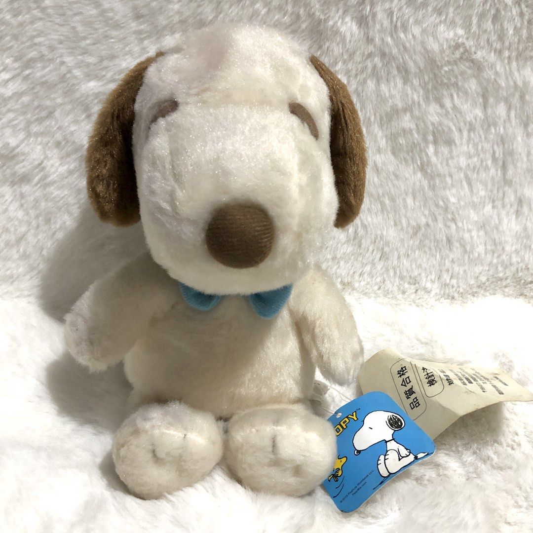 Peanuts Snoopy Plush Toy (Category: Infant Playtime) located in Quezon City. Submitted by kitsune.treasures (Listing ID 1464925762, Image 2). Description: *First to pay policy! *1 day reservation only. Failure to pay on time, auto cancel. 📍Quezon City * MOD: J&T | Lalamove * MOP: GCASH | BPI 📦ON HAND AND READY TO SHIP! CONDITION: WHAT YOU SEE IS WHAT YOU GET. Dimensions: Kindly check the photos for the actual measurements. Please check all the 