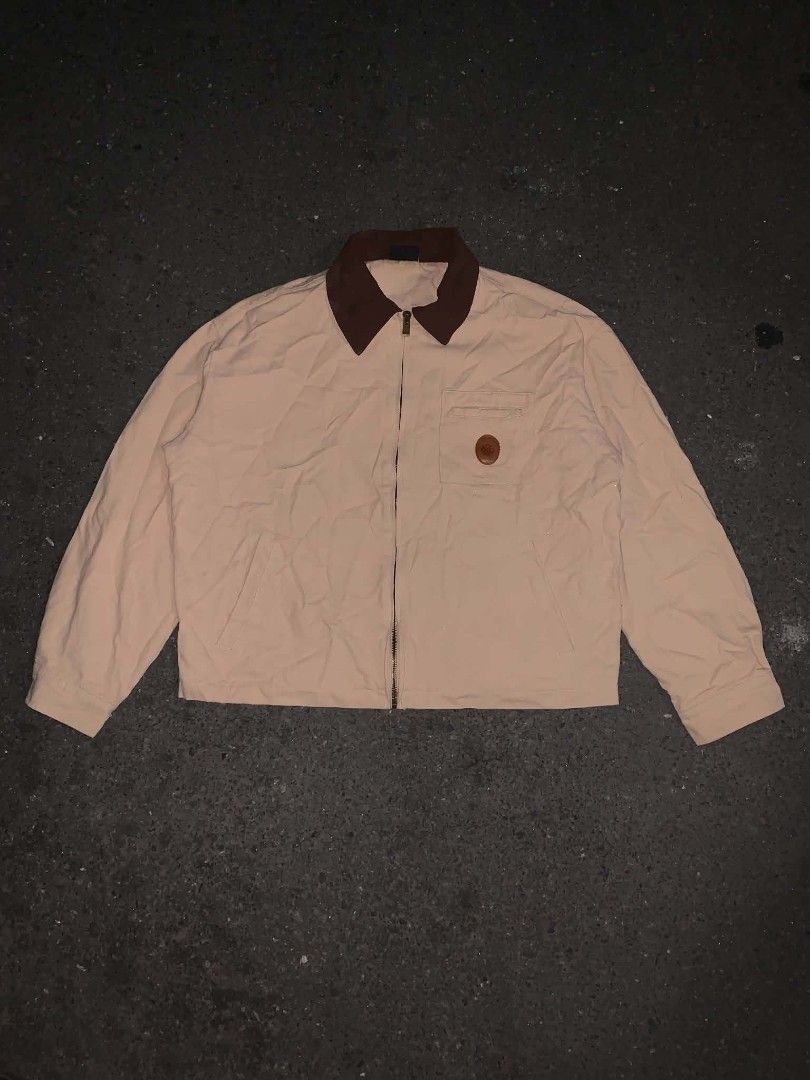 Penshoppe Jacket (Category: Coats, Jackets and Outerwear) located in Paranaque City. Submitted by ano_tara7 (Listing ID 1464929265, Image 2). Description: Size Medium dimes: 27×21 No issue.
