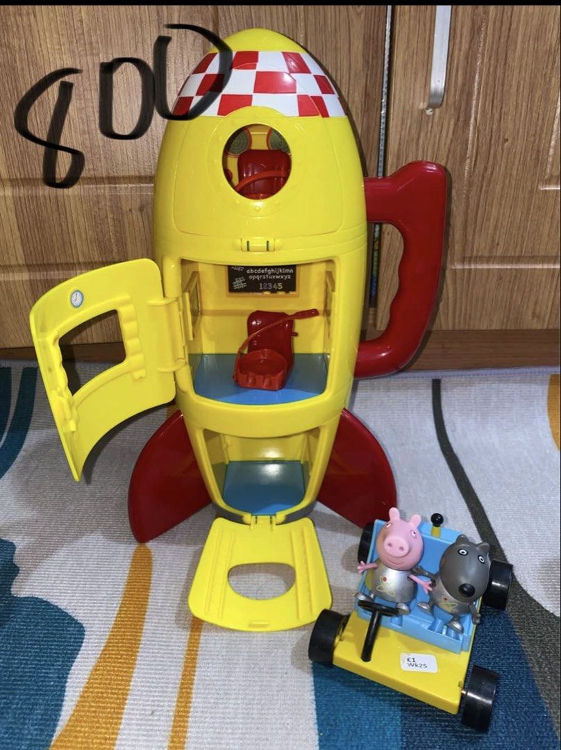 Peppa Pig Playset (Category: Kids Toys) located in Manila. Submitted by ea0113 (Listing ID 1464881099, Image 2). Description: See individual photo for the price.