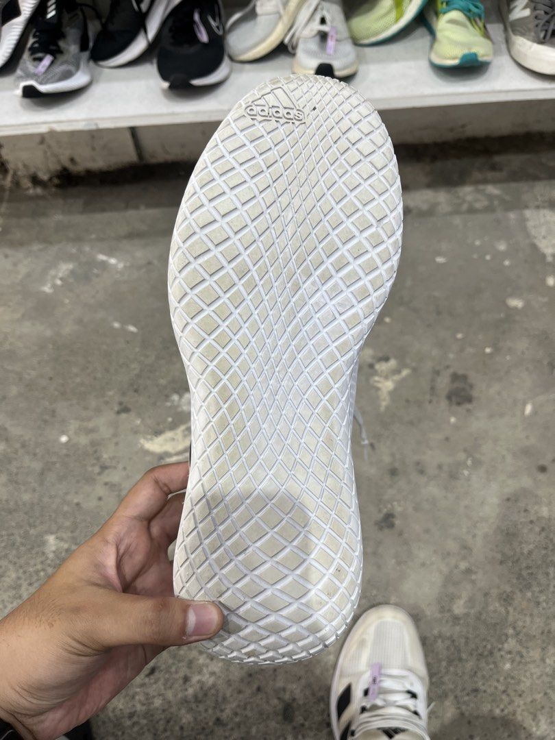 Pickle ball shoes (Category: Sneakers) located in Manila. Submitted by charlespan60495 (Listing ID 1464941983, Image 3). Description: Nike 12 US Mens 2900 Adidas 10 US Mens 1800 Wilson 11.5 US Mens 2200 .