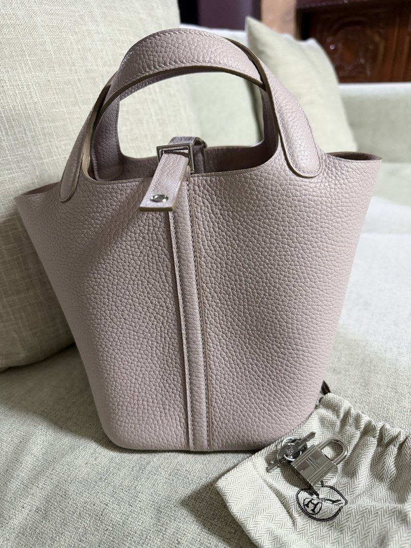 Picotin (Category: Luxury Bags & Wallets) located in Quezon City. Submitted by syogrl (Listing ID 1464812143, Image 3). Description: Lilac Hermes Picotin Very nice .