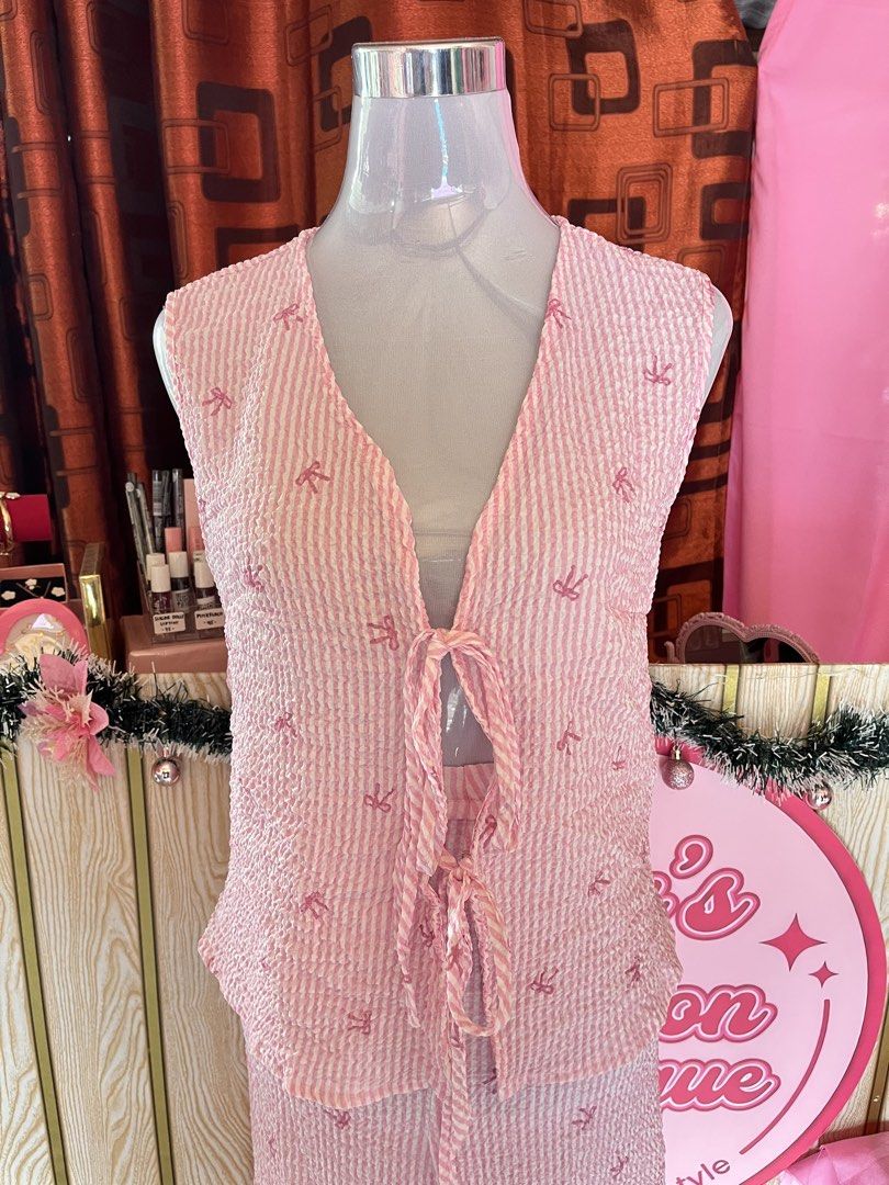 pink couqette coords (Category: Sets or Coordinates) located in Manila. Submitted by myapparelshop (Listing ID 1464805533, Image 2). Description: waist: 24-36 bust: 30-36.