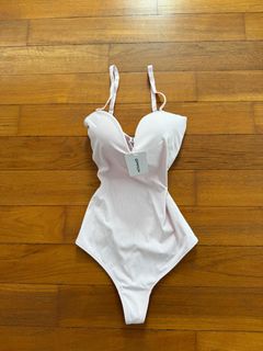 (Category: ) located in . Submitted by anais1995_ (Listing ID 1464839594, Image 1). Description: .