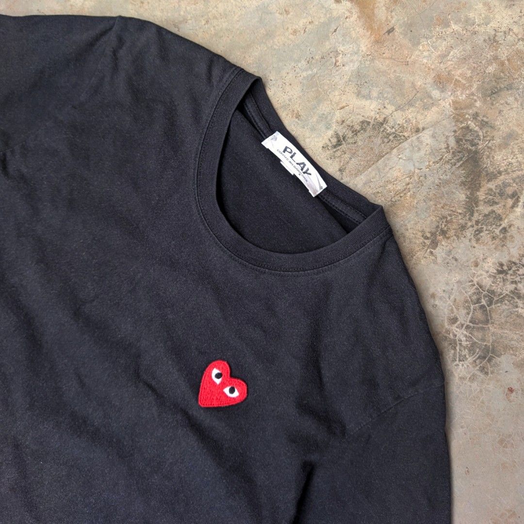 Play cdg (off) (Category: Tshirts & Polo Shirts ) located in Ozamiz City. Submitted by drithrft (Listing ID 1464877628, Image 3). Description: Dimensions (inches) Width - 19.5 Length - 26 Condition - 9/10 Issue - none Color Rate - 8.5/10.