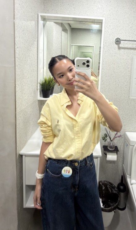 Polo Pony-motif cotton (Category: Longsleeves) located in Bulacan. Submitted by prelovedbylfap (Listing ID 1464839297, Image 3). Description: For reference, i am extra small wearing RL large size butter yellow cotton signature Polo Pony motif pointed flat collar long sleeves buttoned-cuff sleeves curved hem front button fastening.