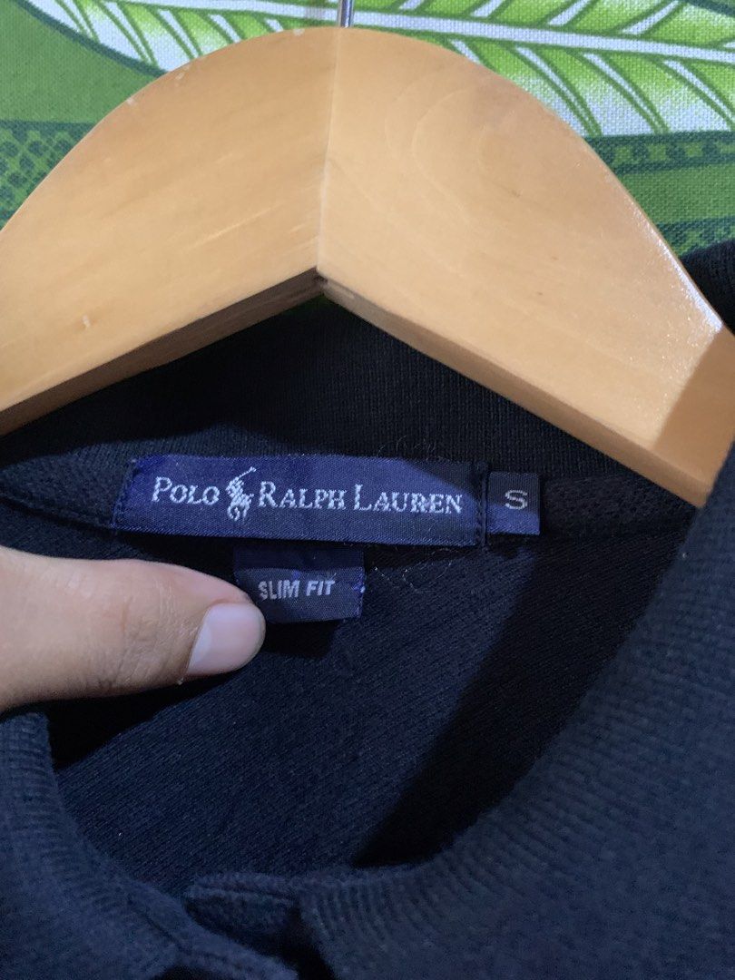 Polo Ralph Lauren womens (Category: Others Tops) located in Manila. Submitted by makaluma022 (Listing ID 1464825785, Image 2). Description: Excellent condition No issues Slim fit Size small.