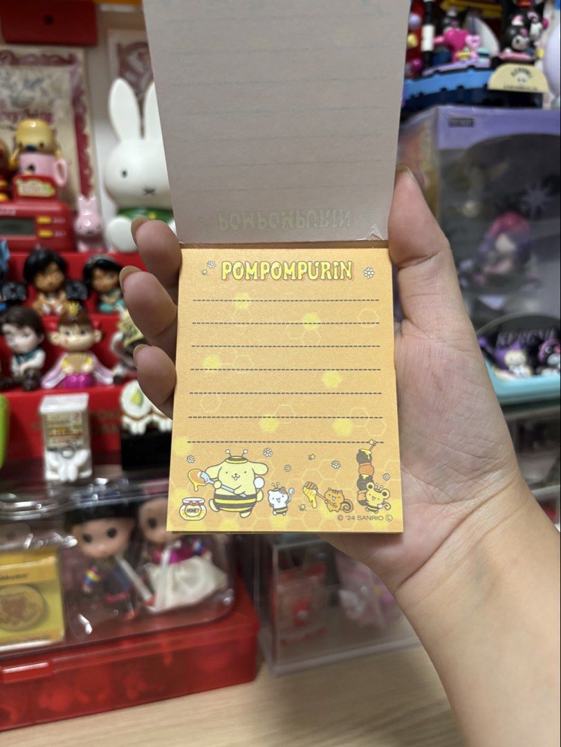 Pompompurin Memo Pad (Category: Stationery & School Supplies) located in Caloocan City. Submitted by meowietrinkets (Listing ID 1464937954, Image 2). Description: loose spine.
