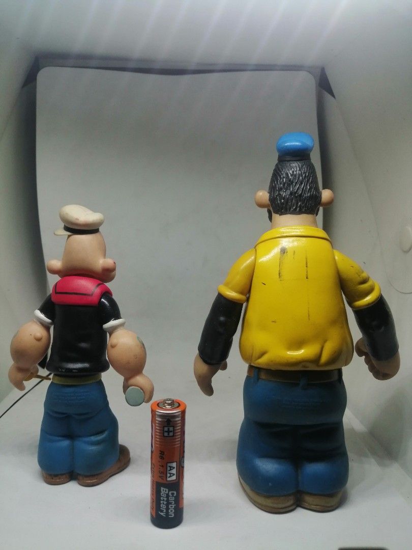 Popeye and Brutus Jollibee 1991 (Category: Vintage Collectibles) located in Pateros City. Submitted by romferarc333 (Listing ID 1464948182, Image 2). Description: Jolly Kiddie Meal 1991 Popeye -condition 9/10 Brutus (Bluto) -condition 8/10 small paint chips on arm and back.
