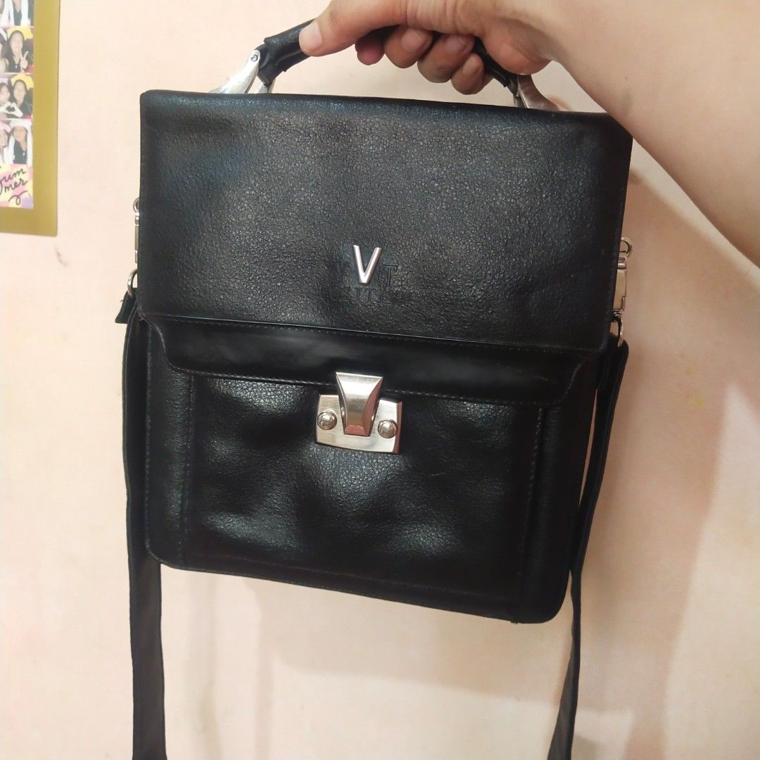 Positive brand; sling bag; leather (Category: Sling Bags) located in Manila. Submitted by dei03_diz (Listing ID 1464938278, Image 1). Description: .