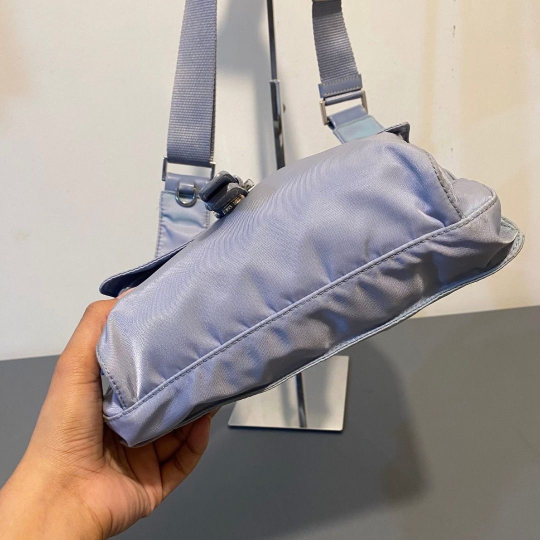 Prada Bag (Category: Luxury Bags & Wallets) located in Cavite. Submitted by carou95395 (Listing ID 1464869518, Image 3). Description: Prada sling bag. Rank AB .