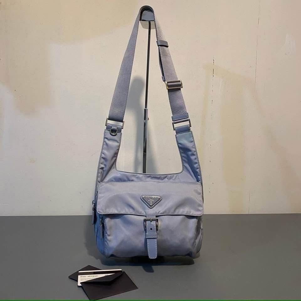 Prada Bag (Category: Luxury Bags & Wallets) located in Cavite. Submitted by carou95395 (Listing ID 1464869518, Image 1). Description: Prada sling bag. Rank AB .