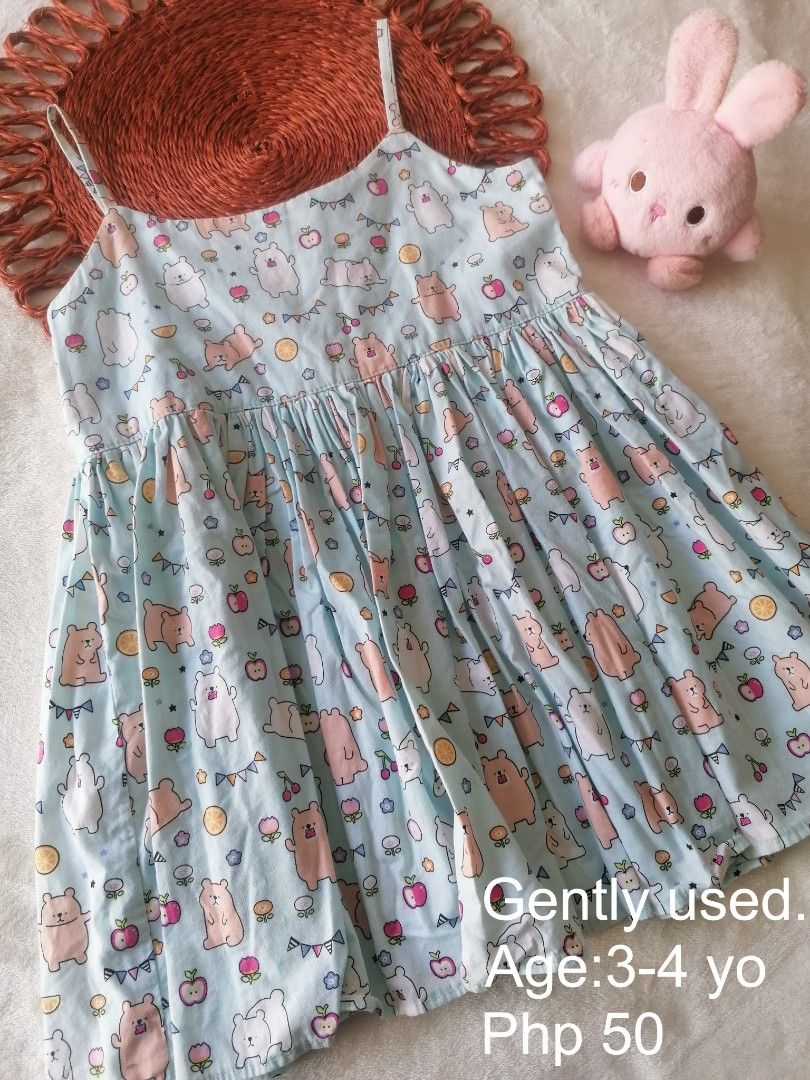 Preloved kids dress (Category: Babies & Kids Fashion) located in Manila. Submitted by mgrace.ef (Listing ID 1464790785, Image 3). Description: Preloved kids dress. See pictures for details..