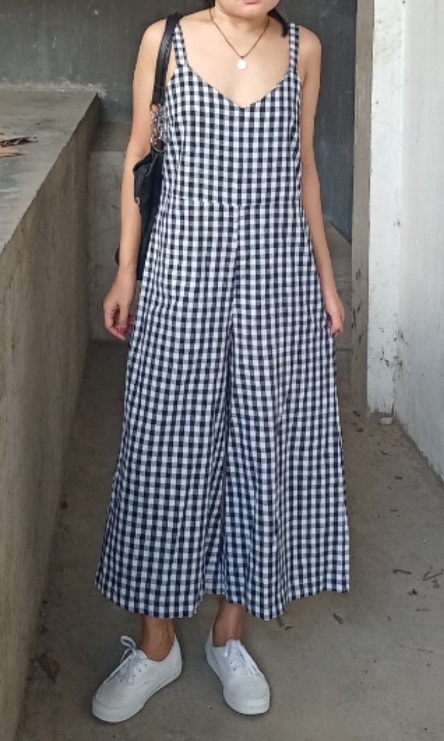 Premium gingham checkered jumpsuit (Category: Jumpsuits) located in Davao. Submitted by kannikasok1987 (Listing ID 1464781473, Image 2). Description: Wd side pocket Zipper at the back Cotton Bust 36 Waist up 30 Hips 36 L 47 mall quality.