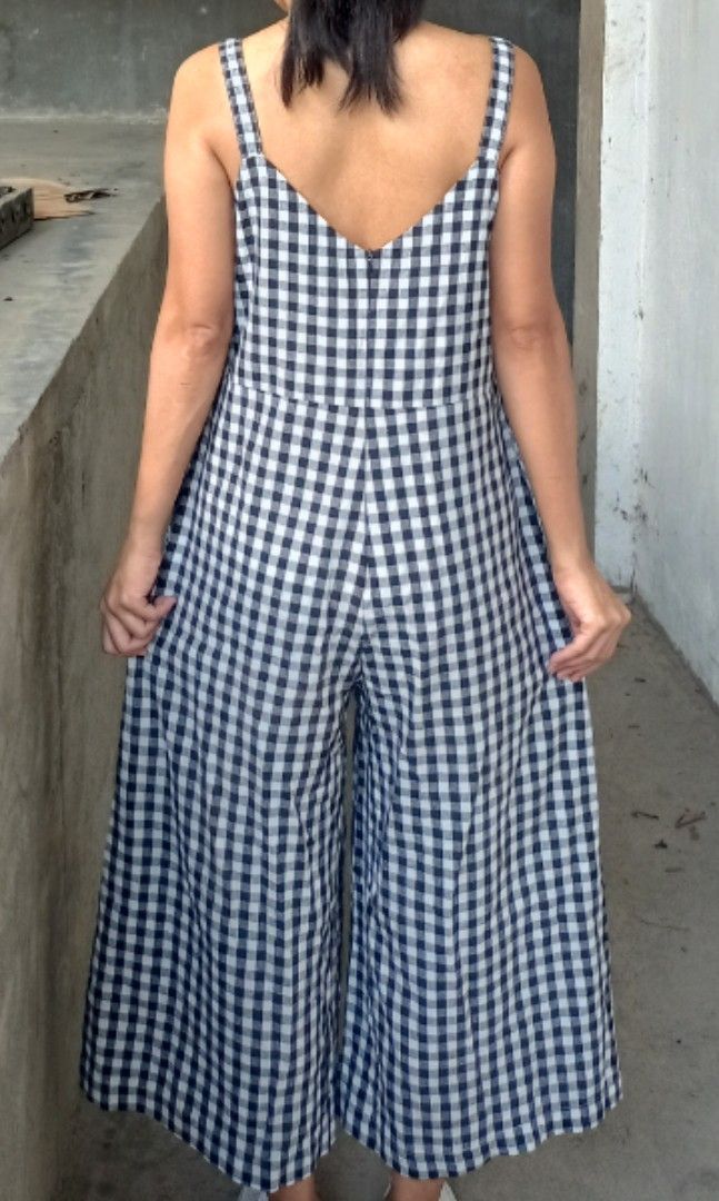 Premium gingham checkered jumpsuit (Category: Jumpsuits) located in Davao. Submitted by kannikasok1987 (Listing ID 1464781473, Image 3). Description: Wd side pocket Zipper at the back Cotton Bust 36 Waist up 30 Hips 36 L 47 mall quality.