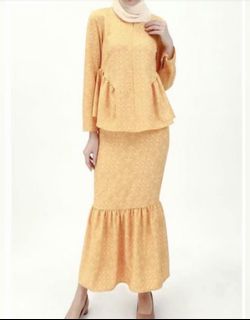 (Category: ) located in . Submitted by shopwithzaa (Listing ID 1464828040, Image 1). Description: .