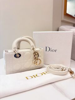 (Category: ) located in . Submitted by luxshare_preloved_ (Listing ID 1464815352, Image 1). Description: .