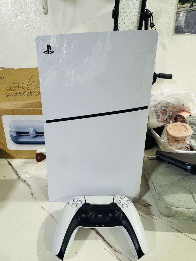 PS5 Slim 1TB Disc (Category: PlayStation) located in Quezon City. Submitted by john.is.good (Listing ID 1464968064, Image 1). Description: For sale PS5 Slim, 1TB Disc edition No Box Unit only + 1 hdmi cord and 1 power cord 1 Original Wireless controller (Add 3k for extra) Novaliches QC, pickup for testing..