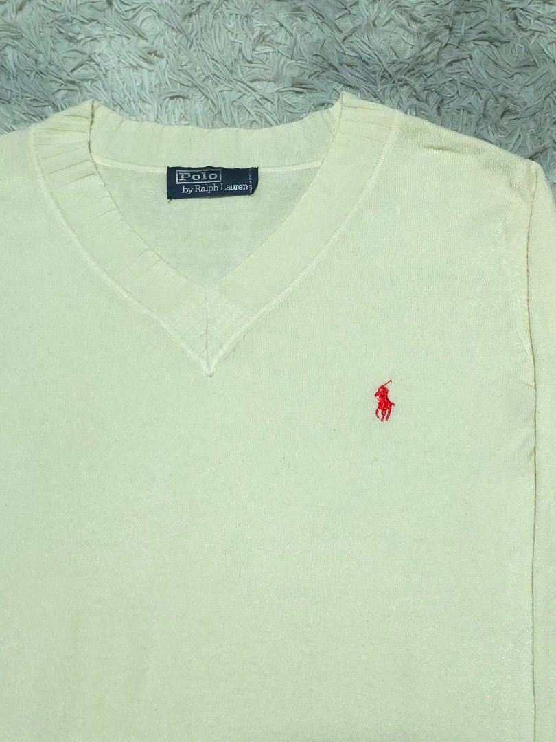 Ralph Lauren Knitted (Category: Longsleeves) located in Abulug. Submitted by humanwhosellthings (Listing ID 1464909596, Image 2). Description: RALPH LAUREN Womens Knitted Top ✅️Size: Medium ✅️Dimes: 18W x 24L ✅Condition: Excellent ✅Issue: None ✅Color Rate: 9.8/10.