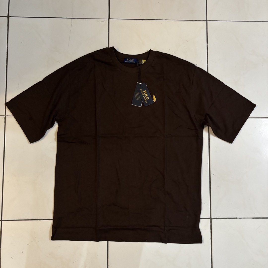 Ralph Lauren T-Shirt (Category: Tshirts & Polo Shirts ) located in Manila. Submitted by kurtvalenc82453 (Listing ID 1464916628, Image 1). Description: SIZES AVAILABLE: Small-Extra Large Onhand: XL shipping via LBC (CoD), Lalamove, JnT .