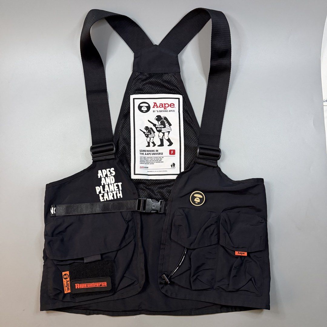 (Rare) Aape - Bathing Ape - Vest Multipocket (Category: Vests) located in Paranaque City. Submitted by millennial_goodz (Listing ID 1464897661, Image 1). Description: WTS (Rare) Aape - Bathing Ape - Vest Multipocket Free Size Fits Medium to Large Authentic P2,000 only DM.