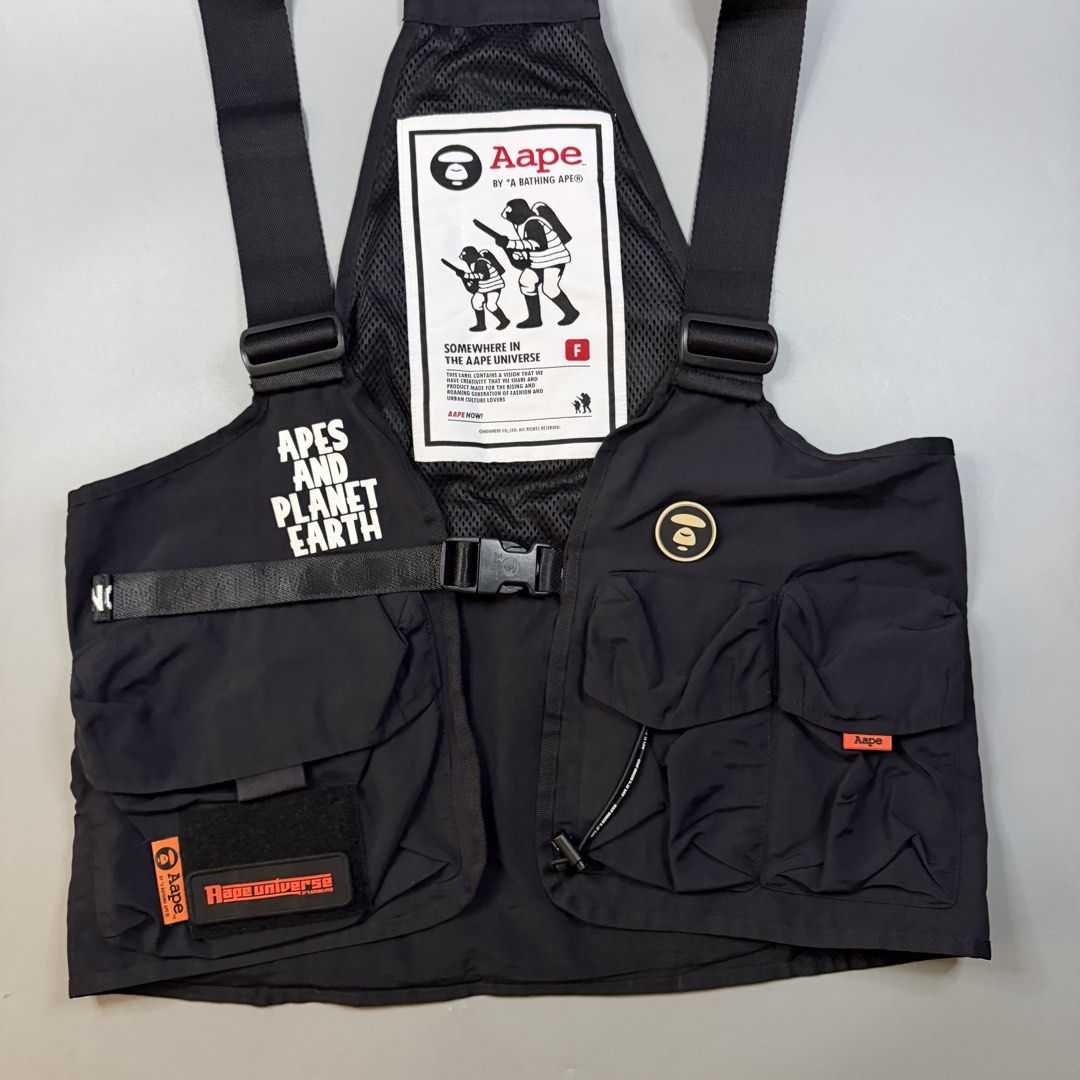 (Rare) Aape - Bathing Ape - Vest Multipocket (Category: Vests) located in Paranaque City. Submitted by millennial_goodz (Listing ID 1464897661, Image 3). Description: WTS (Rare) Aape - Bathing Ape - Vest Multipocket Free Size Fits Medium to Large Authentic P2,000 only DM.