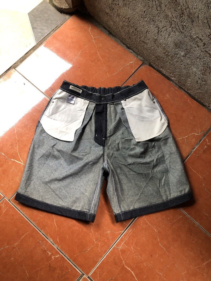 Raw denim jorts (Category: Shorts) located in Bacolod City. Submitted by g.thrift (Listing ID 1464934936, Image 3). Description: Brand:BEARDEDKID SEOUL Raw denim jorts •Excellent Condition •Thick/heavy •No issues 10/10 •Waist 28-36 •Thigh 15 •Length 21.5 •Leg opening 13 •Price 429🛒.