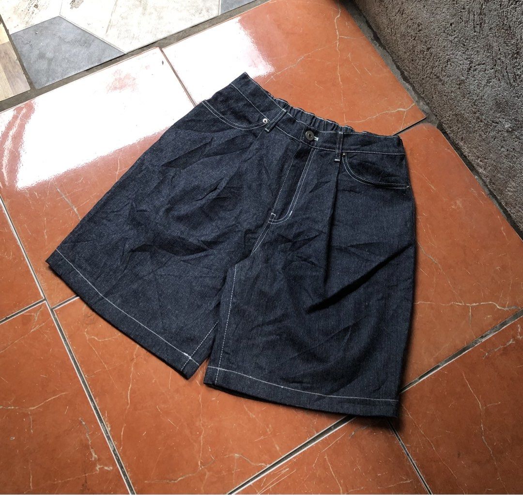 Raw denim jorts (Category: Shorts) located in Bacolod City. Submitted by g.thrift (Listing ID 1464934936, Image 1). Description: Brand:BEARDEDKID SEOUL Raw denim jorts •Excellent Condition •Thick/heavy •No issues 10/10 •Waist 28-36 •Thigh 15 •Length 21.5 •Leg opening 13 •Price 429🛒.