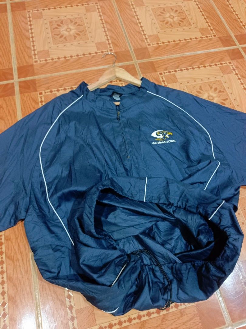 RAWLINGS GERMAN TOWN HALF ZIP WINDBREAKER JERSEY (Category: Tshirts & Polo Shirts ) located in Banga. Submitted by astroboy.thrifts (Listing ID 1464897773, Image 2). Description: xxl 28x32 need wash good condition.