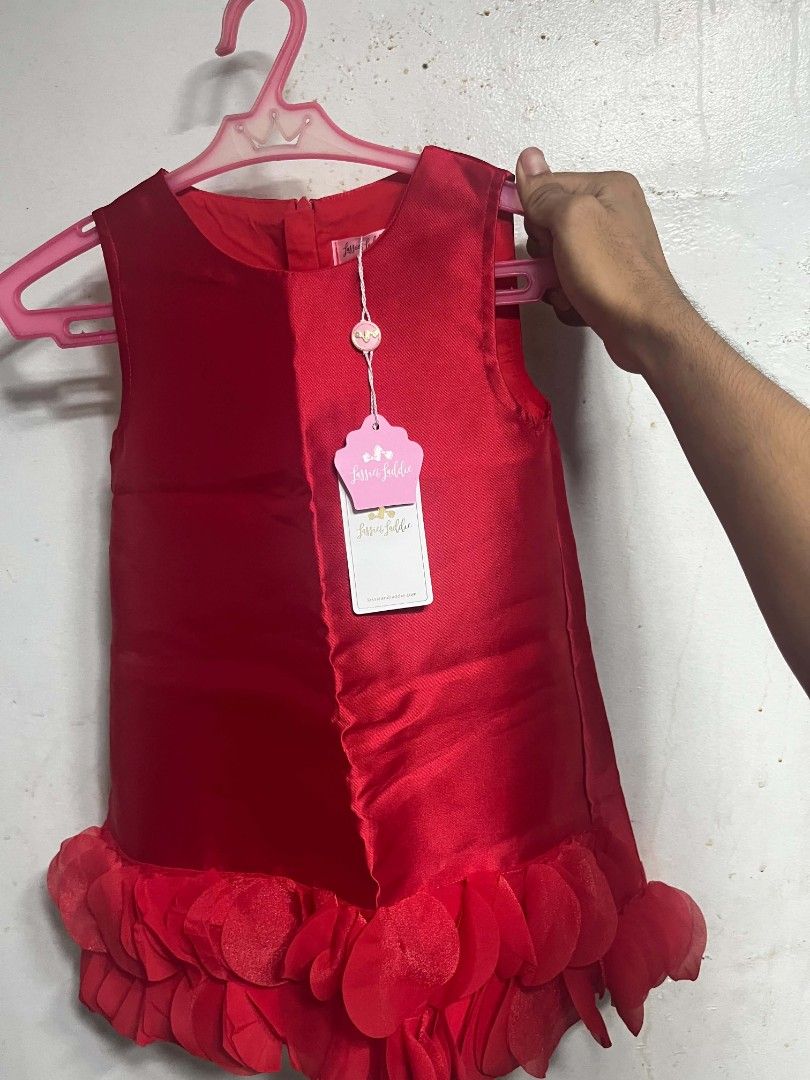 Red dress (Category: Babies & Kids Fashion) located in Manila. Submitted by rodlyn87 (Listing ID 1464844624, Image 1). Description: .