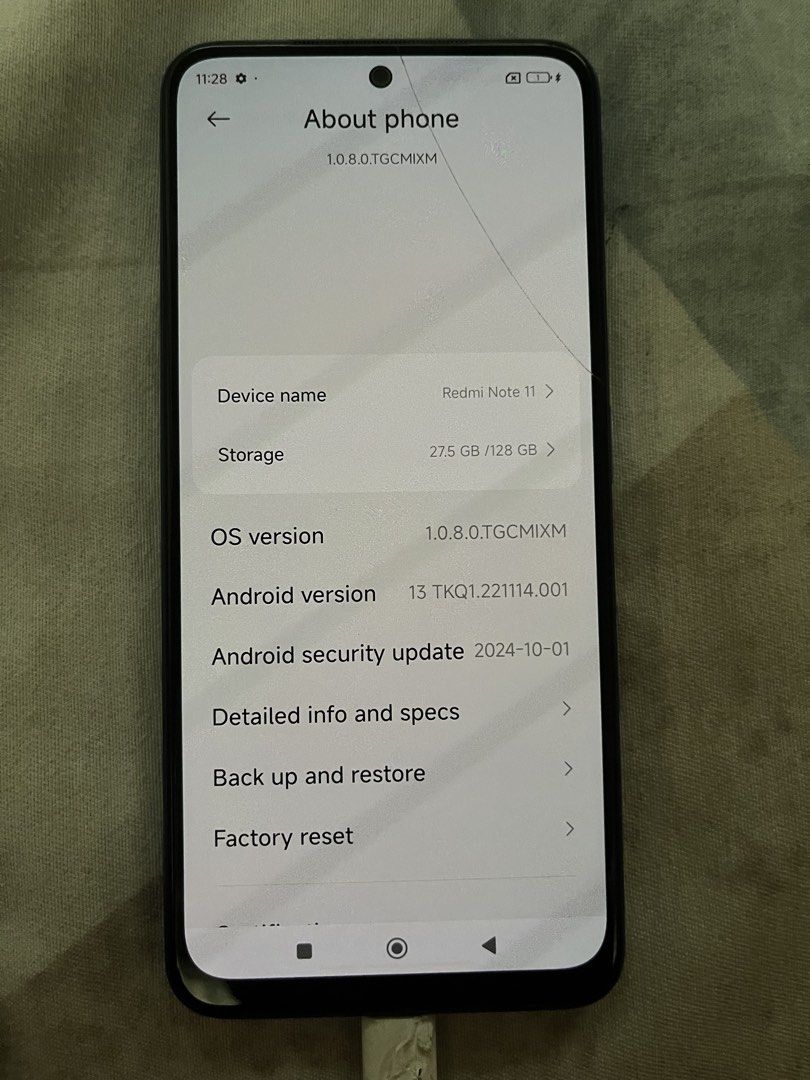 REDMI NOTE 11 (Category: Xiaomi) located in Manila. Submitted by xxdeng (Listing ID 1464824072, Image 2). Description: Redmi Note 11 (6+2GB RAM / 128GB, Snapdragon) Negotiable Good performance pa, smooth gamitin. Issue: Kapag nasa around 30% battery, mabilis na bumaba ang percentage at namamatay. Okay naman ang charging. * 6GB RAM (+2GB extended) * 128GB storage * Snapdragon processor * Fingerprint sensor working * Cameras working * Speaker at to