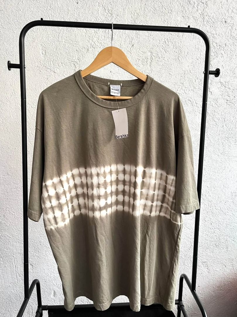 Regular Fit Tie Die Shirt (Category: Tshirts & Polo Shirts ) located in Santa Rosa. Submitted by janinanoelle (Listing ID 1464835827, Image 1). Description: .