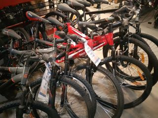 (Category: ) located in . Submitted by fiercehorse_40fdc9 (Listing ID 1464785496, Image 1). Description: .