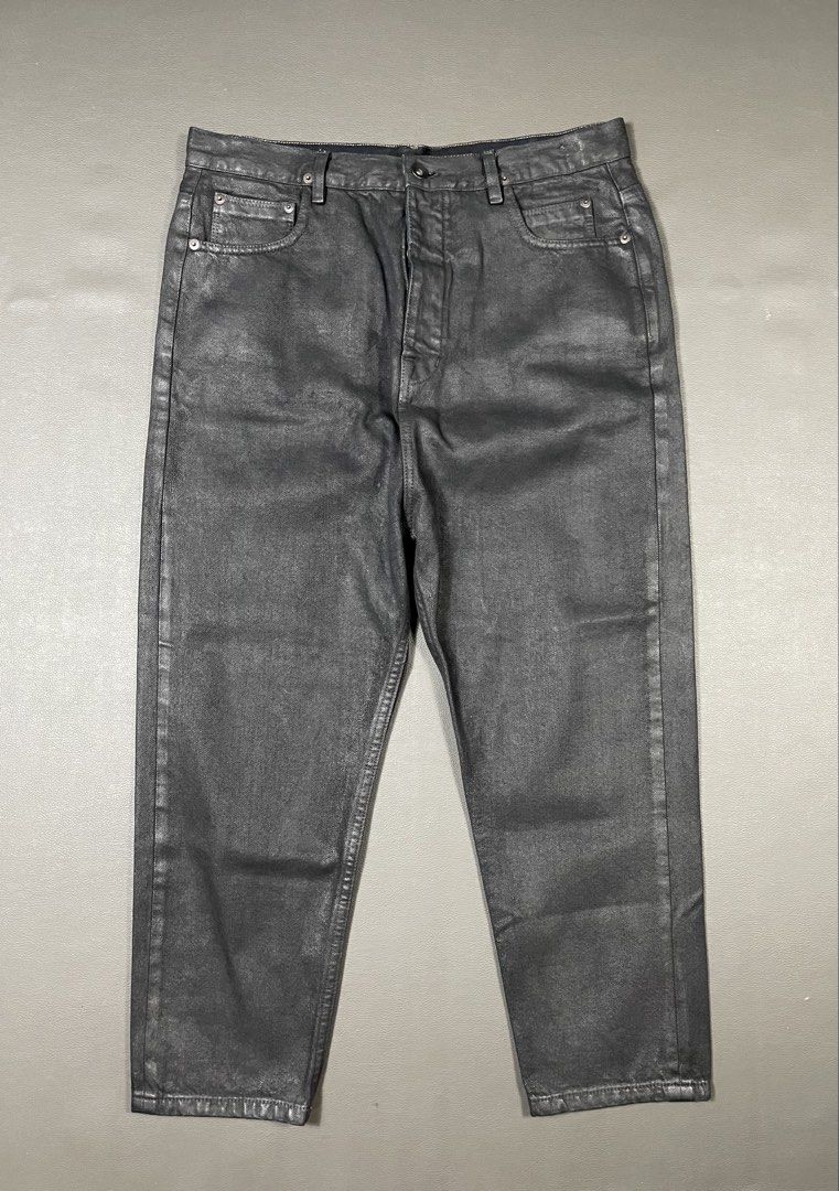Rick Owens DRKSHDW “Sphinx” Black Wax Jeans (Category: Jeans) located in Caloocan City. Submitted by dapreluv (Listing ID 1464924940, Image 1). Description: Rick Owens DRKSHDW “Sphinx” Black Wax Jeans Brand / Line: DRKSHDW (Darkshadow) by Rick Owens Product Style / Cut: Sphinx Cut Style Code / Product ID: ⁠DS15F5307-BW⁠ Color / Treatment: ⁠99 BLACK WAX⁠ (Waxed Black Denim) Season Code: ⁠15F⁠ indicates Fall/Winter 2015 “SPHINX” Size: 28 Manufactur
