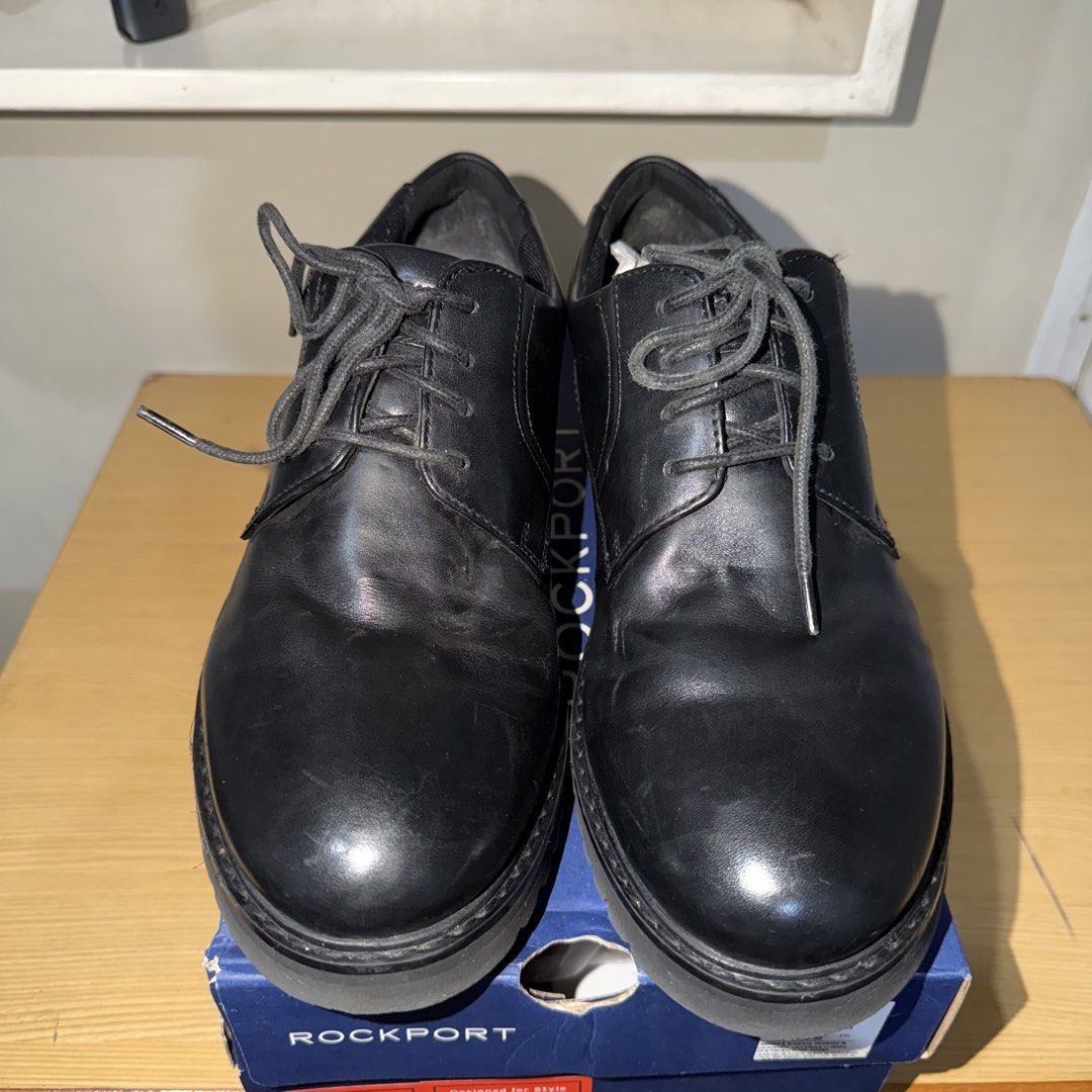 Rockport Maverick Plain Toe Oxford (Category: Dress Shoes) located in Pasig City. Submitted by kingclutter (Listing ID 1464898381, Image 2). Description: Size 8W..