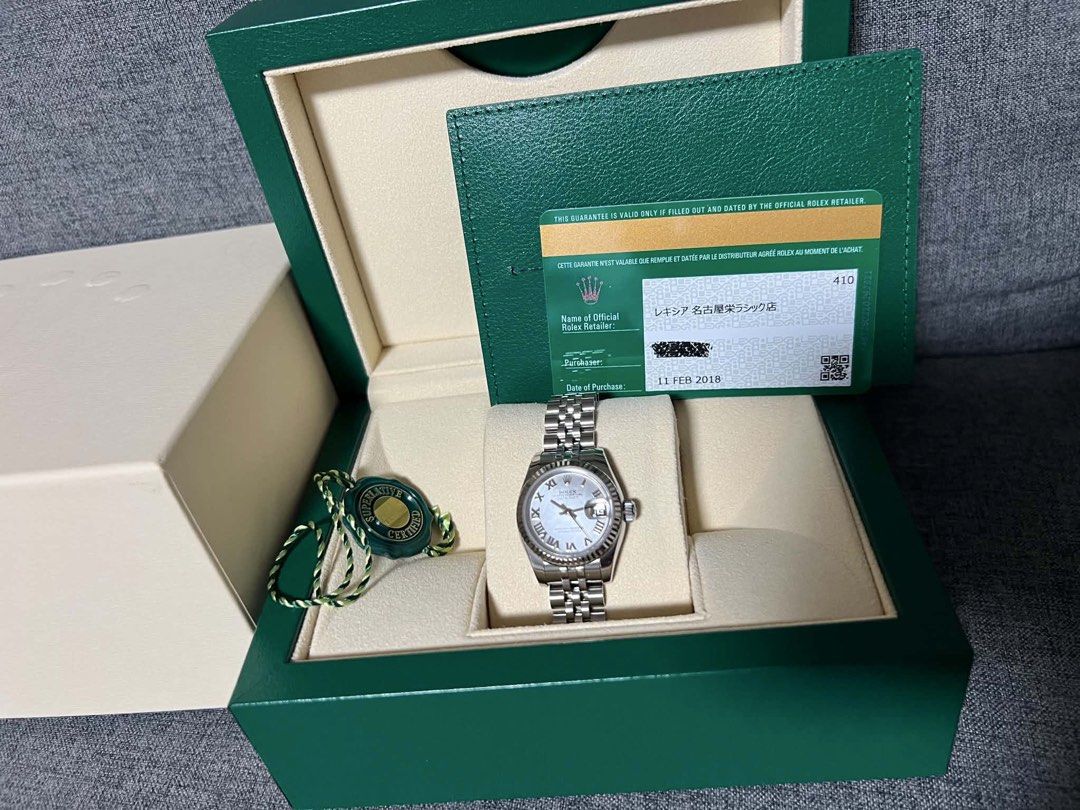 Rolex Lady Datejust MOP (Category: Luxury Watches) located in Muntinlupa City. Submitted by xiez1209 (Listing ID 1464894451, Image 2). Description: Rolex Datejust 26 Mother of pearl roman dial Jubilee bracelet Reference no: 179174 Size: 26mm Excellent condition Complete Set with box, card, green hang tag and paperbag Open for meetup and authentication 450,000 .