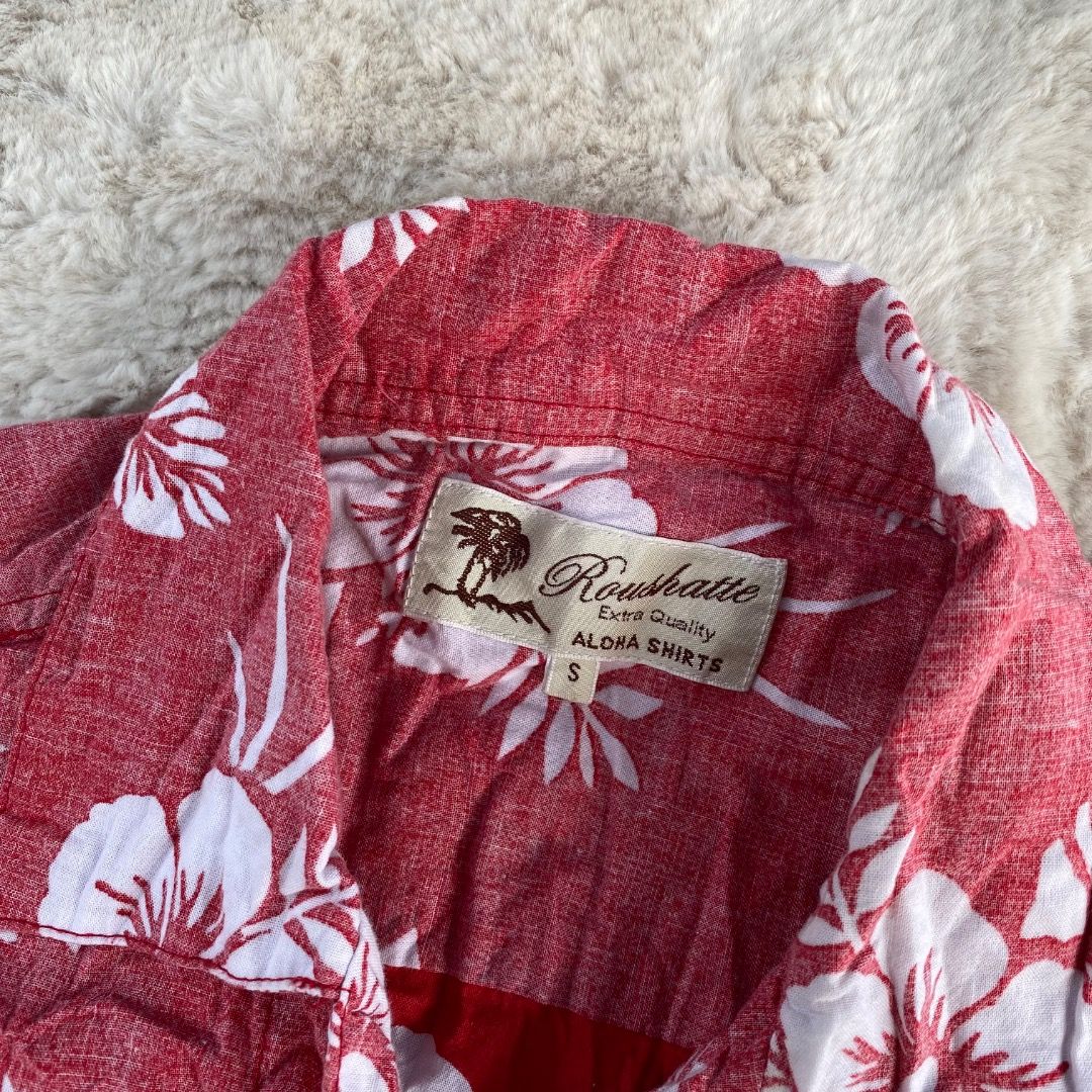 ROUSHATTE - ALOHA HAWAIAN SHIRT AUTHENTIC (Category: Activewear) located in Bacolod City. Submitted by mic_moneyyyyy (Listing ID 1464901351, Image 3). Description: ROUSHATTE - ALOHA HAWAIAN SHIRT.