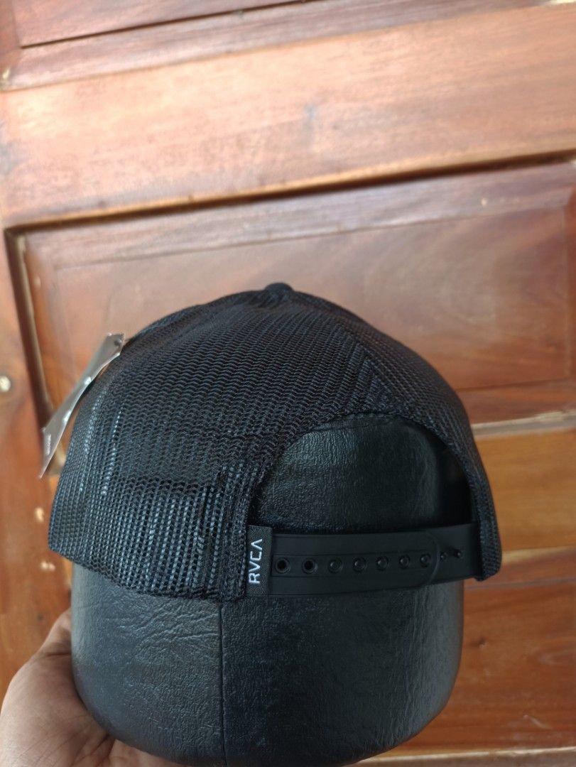 RVCA (Category: Caps & Hats) located in Bacolod City. Submitted by matong182 (Listing ID 1464816522, Image 3). Description: RVCA TRUCKER CAP BRANDNEW WITH HANGTAG LOCATION: BACOLOD CITY SHIPPING VIA JNT ( NATIONWIDE).