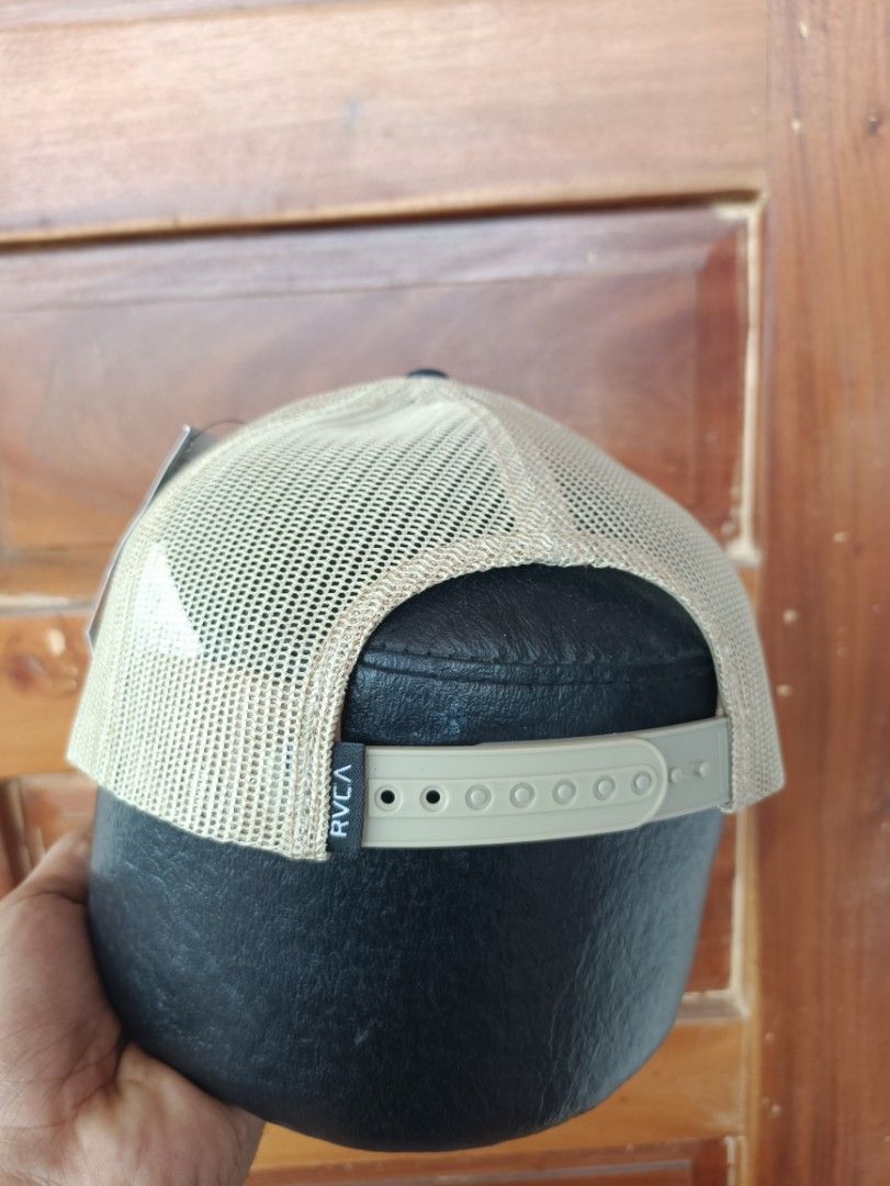 RVCA (Category: Caps & Hats) located in Bacolod City. Submitted by matong182 (Listing ID 1464816808, Image 3). Description: RVCA TRUCKER CAP BRANDNEW WITH HANGTAG LOCATION: BACOLOD CITY SHIPPING VIA JNT ( NATIONWIDE).