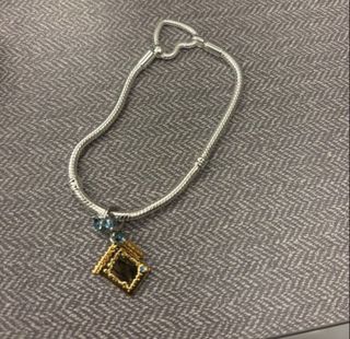 (Category: ) located in . Submitted by preloved_02 (Listing ID 1464813378, Image 1). Description: .