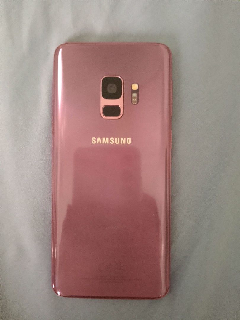 ANDROID S9 RUSH PHONE SAMSUNG GALAXY PRELOVED (Category: Samsung) located in Manila. Submitted by declutteresque (Listing ID 1464811591, Image 1). Description: pre-loved 5.8 inch curved super amoled (1440x3960 px) qualcomm snap dragon 845 4gb ram 64gb 3000 mAh akg with dolby atmos 3.5mm headphone jack good as second phone and for gaming and scrolling through internet ps. avoid changing brightness level problem might encounter but reversible (idk 