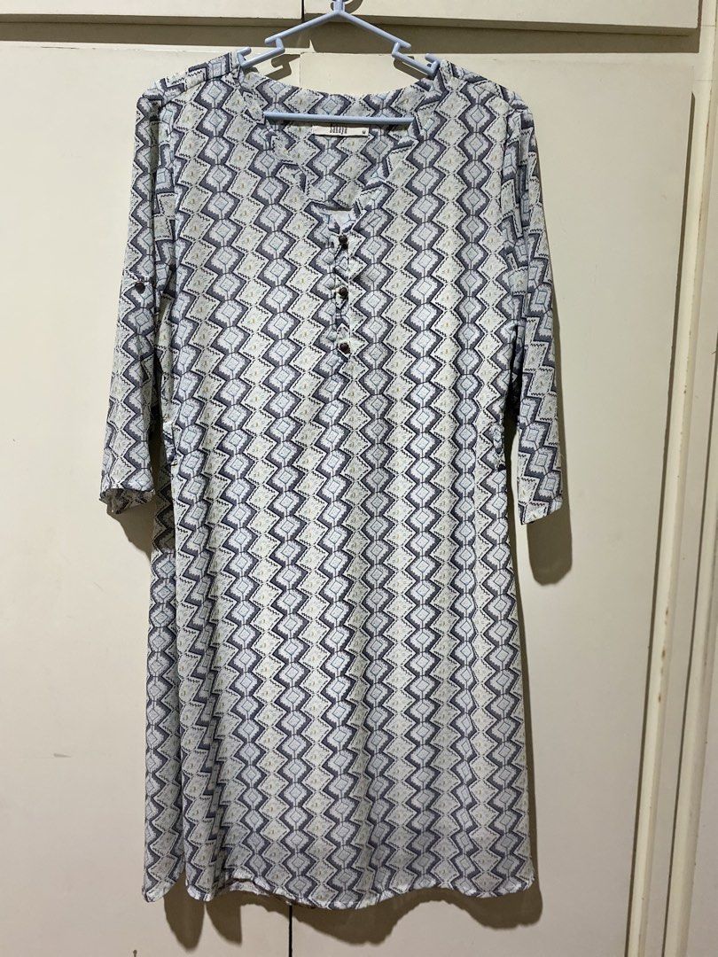 Sakaya dress (Category: Dresses) located in Tacurong. Submitted by ajpern (Listing ID 1464874045, Image 1). Description: .