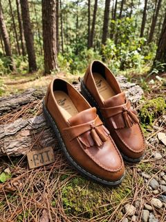 (Category: ) located in . Submitted by rjtbootshop2600 (Listing ID 1464832862, Image 1). Description: .