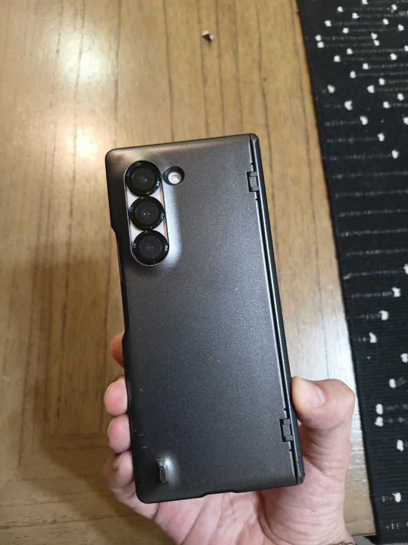 Samsung Galaxy Fold 6 / 256GB (Category: Samsung) located in Manila. Submitted by long_horn24 (Listing ID 1464780471, Image 2). Description: Samsung Galaxy Z Fold 6 256 GB Color Pink Good as New, no issue no dents PHP 36,999 Screen protector and camera lens cover installed Inclusion: Original Samsung Galaxy Z fold 6 S Pen (bought from samsung store) Spigen Slim Armor Pro case worth P5,250 Spigen Tempered Glass Ez Fit worth P2,000 (aside from the 