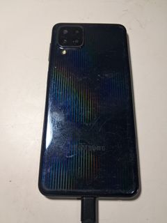 由 second_hand_smartphone (刊登 ID 1464855767，圖片 1) 提交，位於 的 (類別：)，說明：。